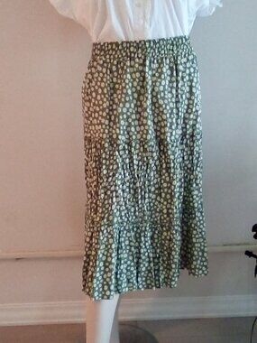 Two Classic Edition Ditsy Skirts Pink And Green Elastizized Waist Size L NWOT